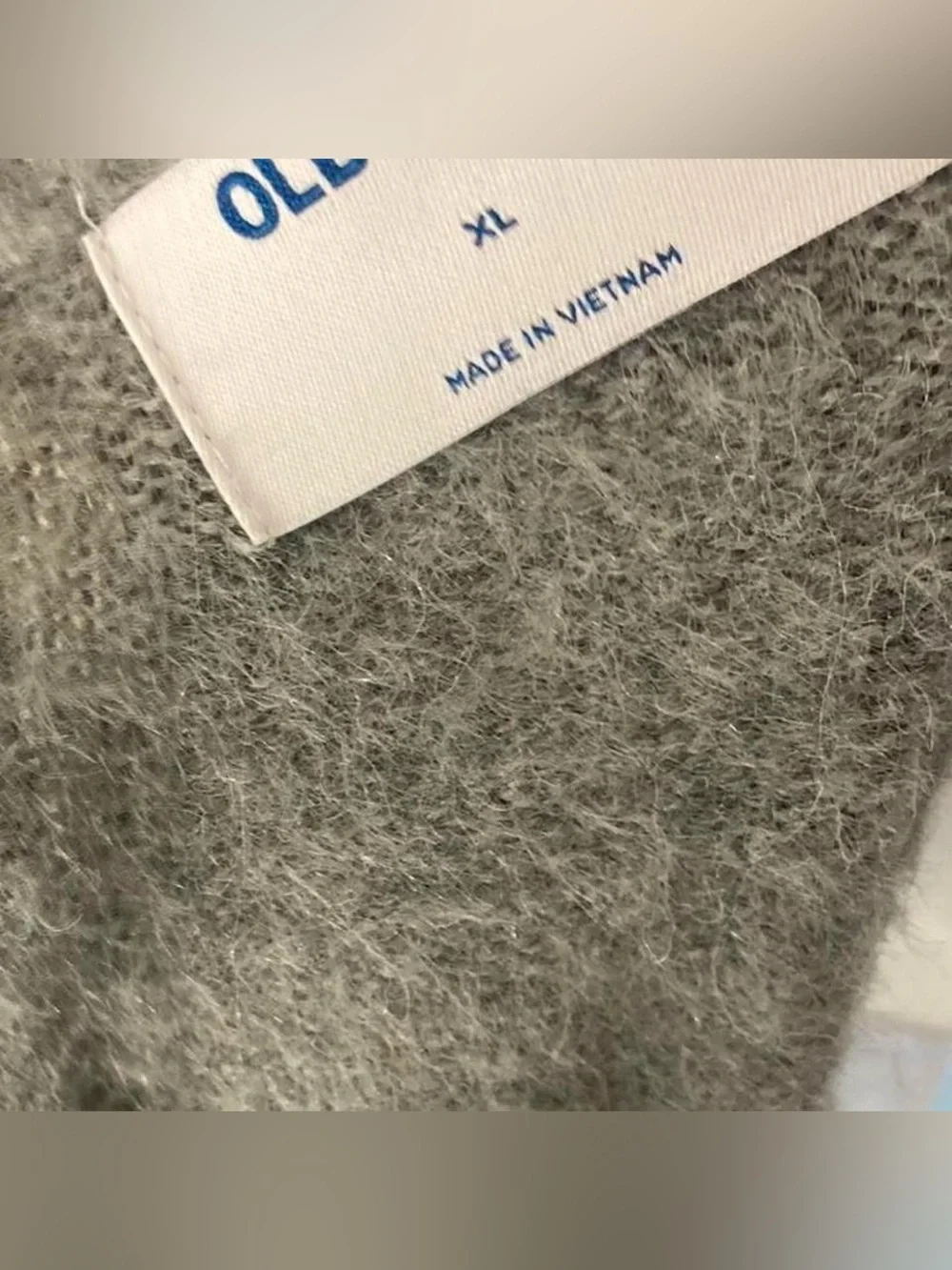 Old Navy grey faux fur sweater Size XL #knitwear